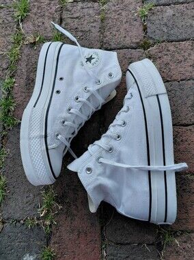 Converse white platform high top hightop sneakers Womens 9.5